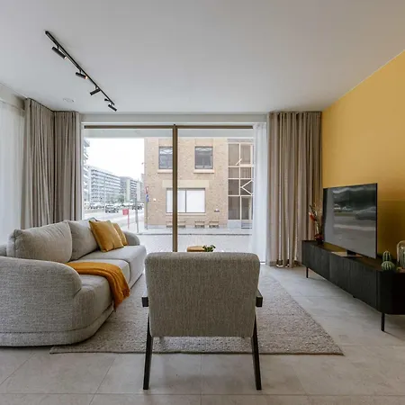 Huswell - Cozy Ground-floor With Terrace In Apartament *